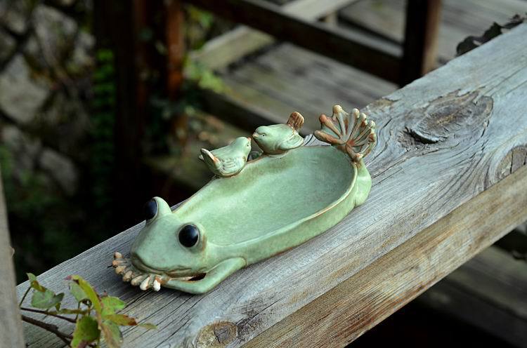 Ceramic Frog Design Bird Feeder Fruit Tray Office Home Decor Ideal For Garden Style Weddings - 2